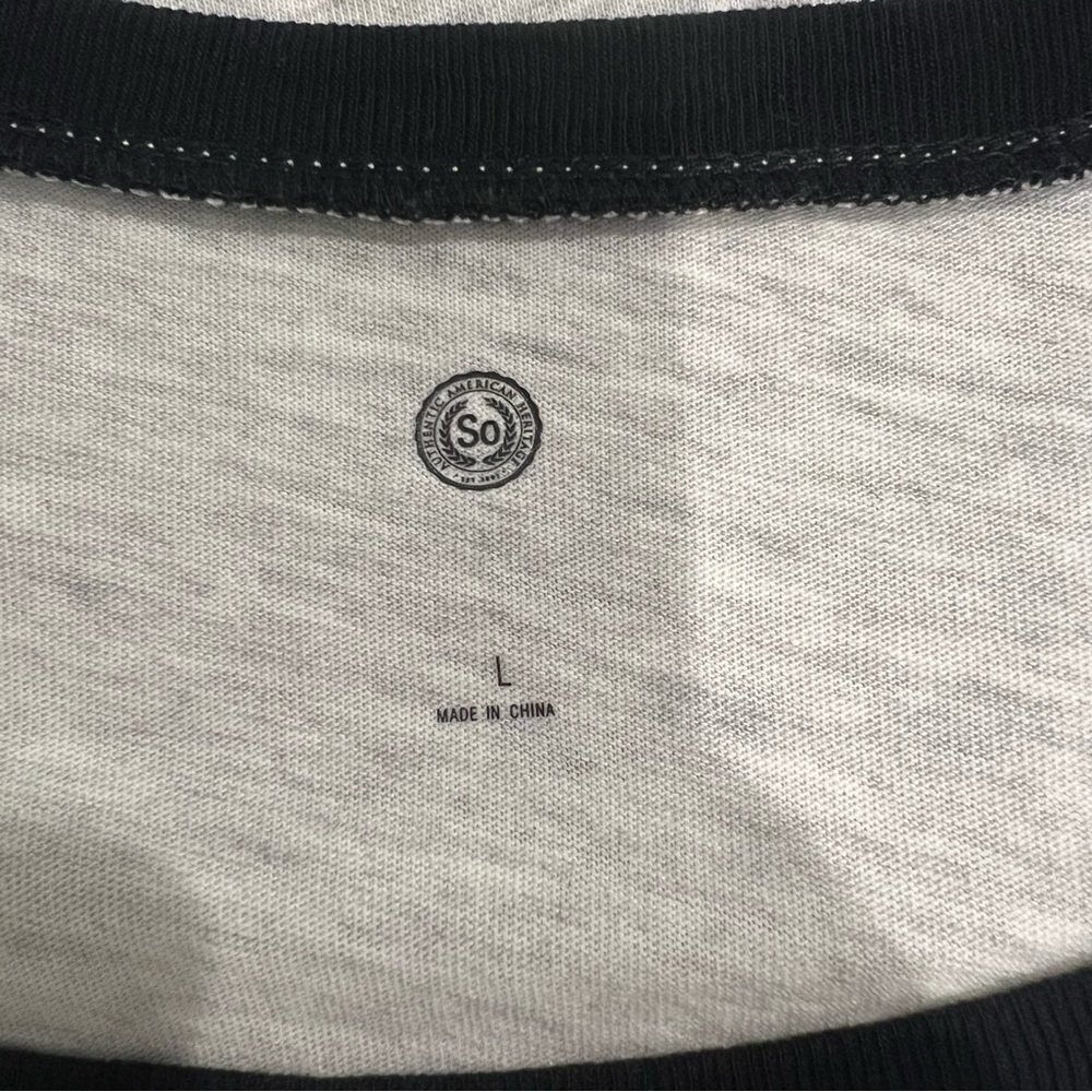 Mid-Sleeve Tee - Picture 3 of 3